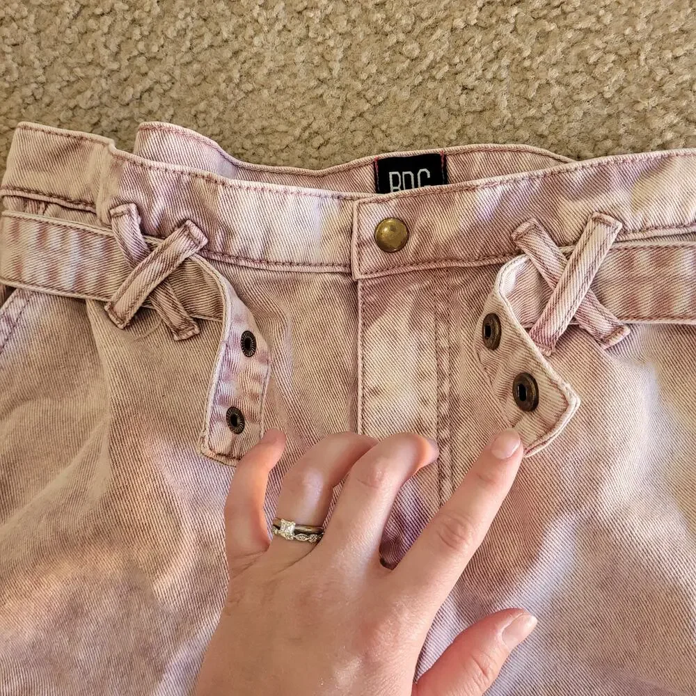 Urban Outfitters‎ BDG Women's High Rise Paperbag Belted Cora Shorts. Size 26 - Picture 4 of 9